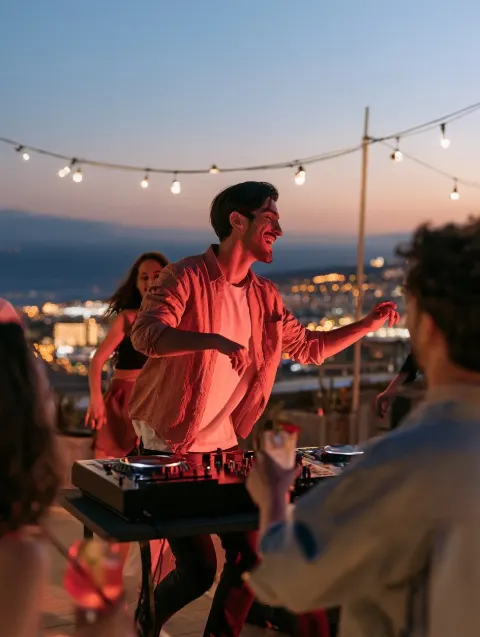 Sunday DJ Nights en The Top Terrace at Hard Rock Cafe Tenerife, Playa de las Américas: cartel del evento en Tenerife
